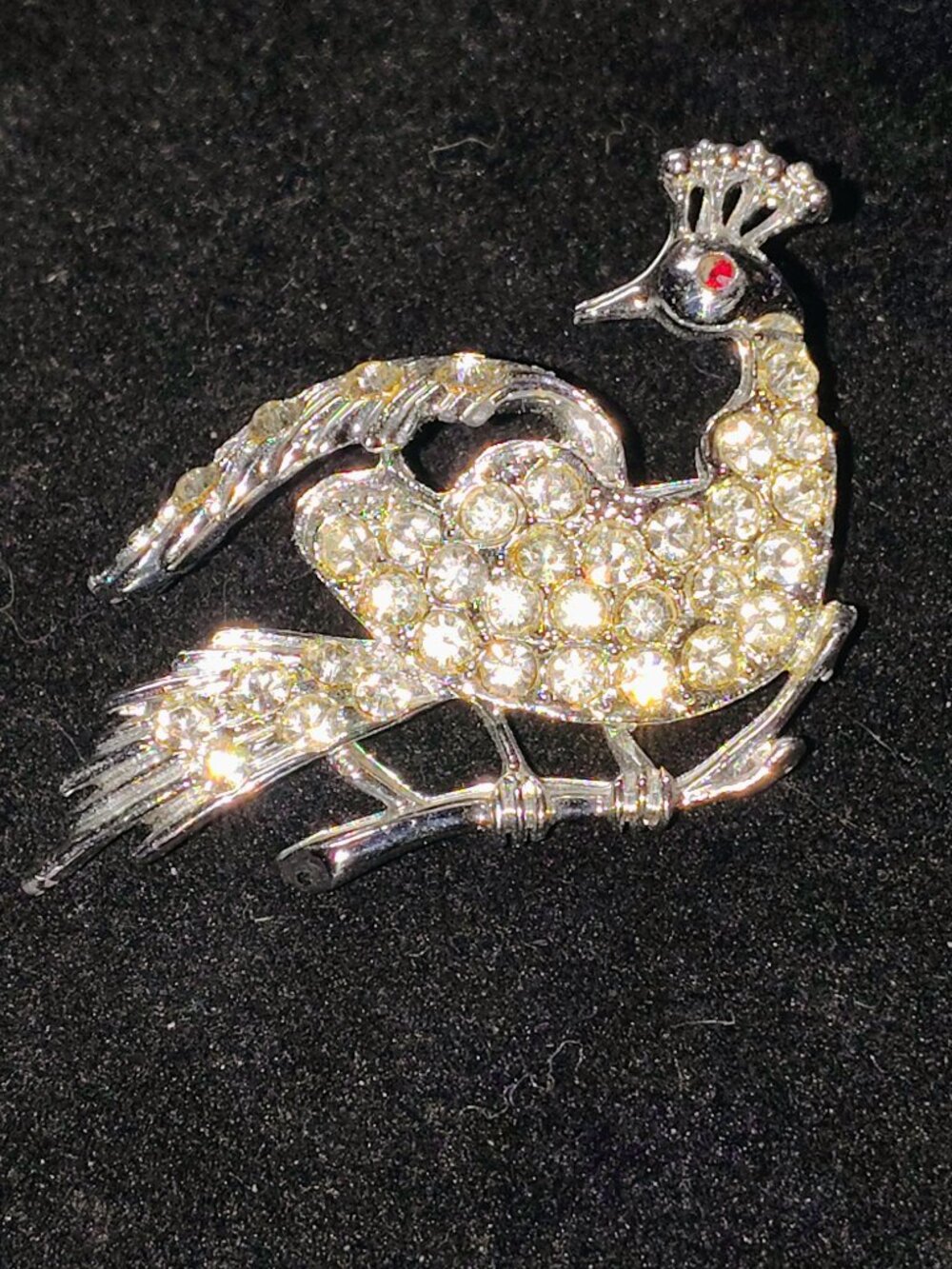 Vintage 1950s Rhinestone Peacock Brooch – Silver‑Tone Bird on Branch – 2"